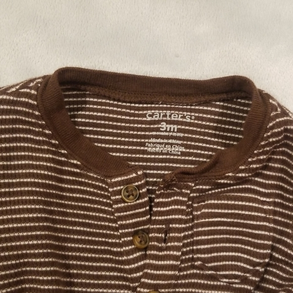 Carters long sleeve onsie - Picture 7 of 7